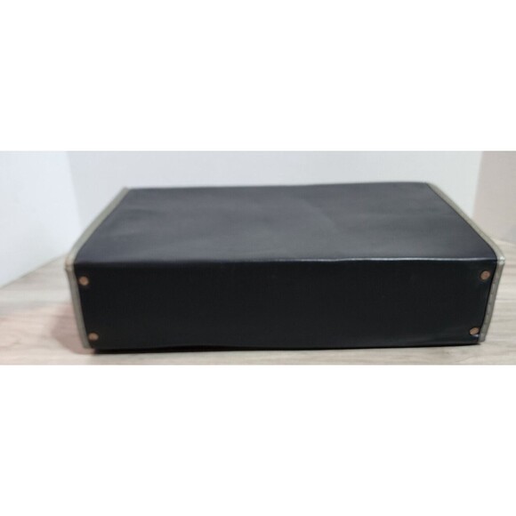 Vintage 1980s Cassette 24 Tape Storage Case with Handle - Picture 8 of 9